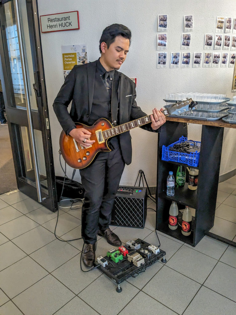 CEFPPA - Apprenti barman guitare